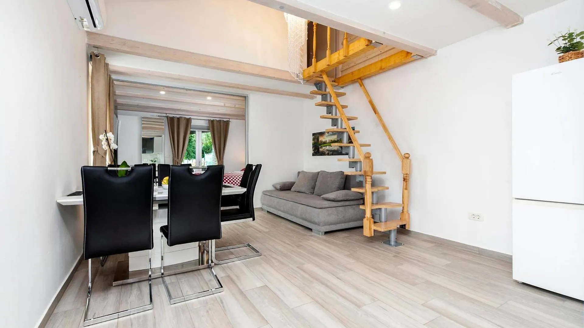 בית נופש רוביני Holiday House Sandi קרואטיה